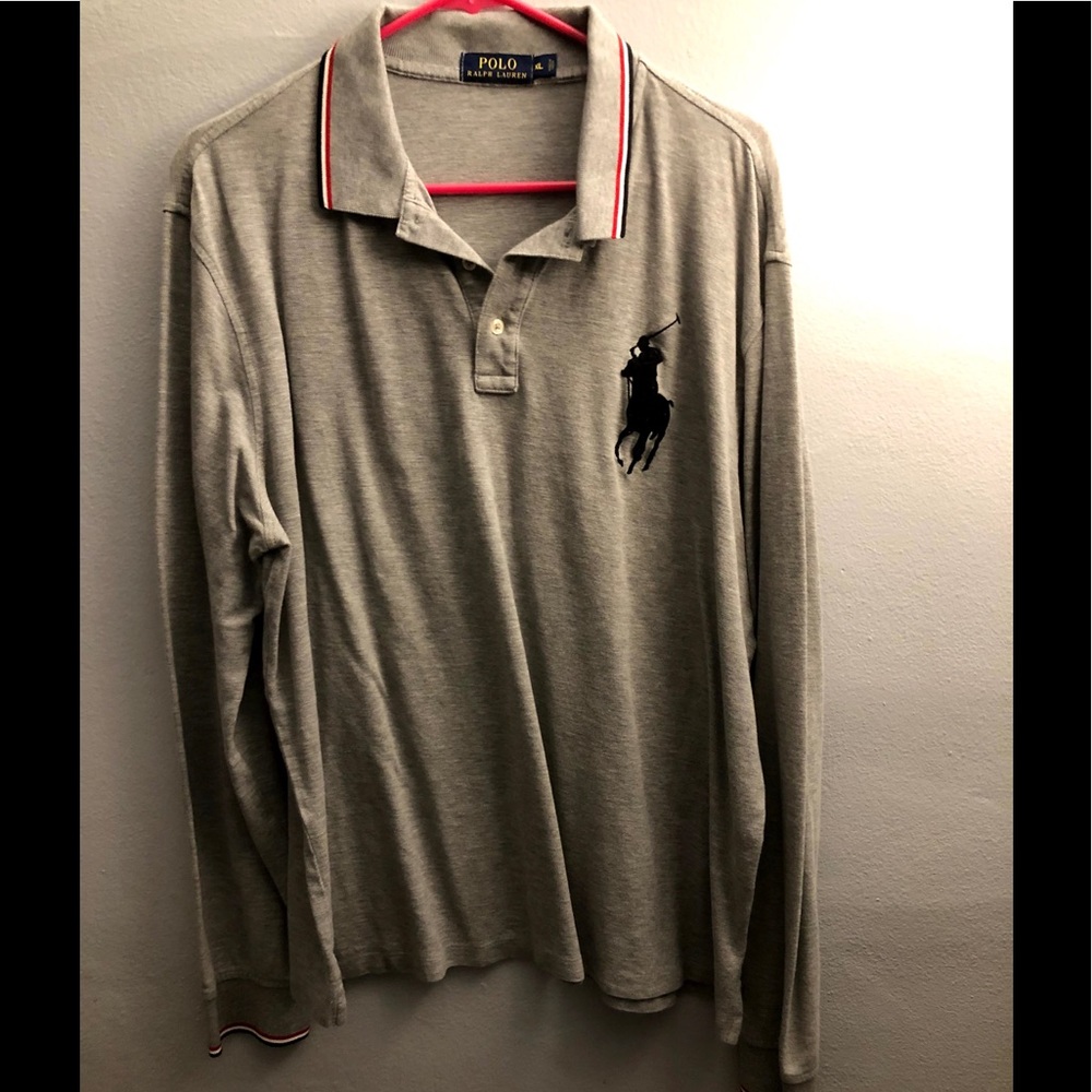 I’m selling a polo shirt!!!